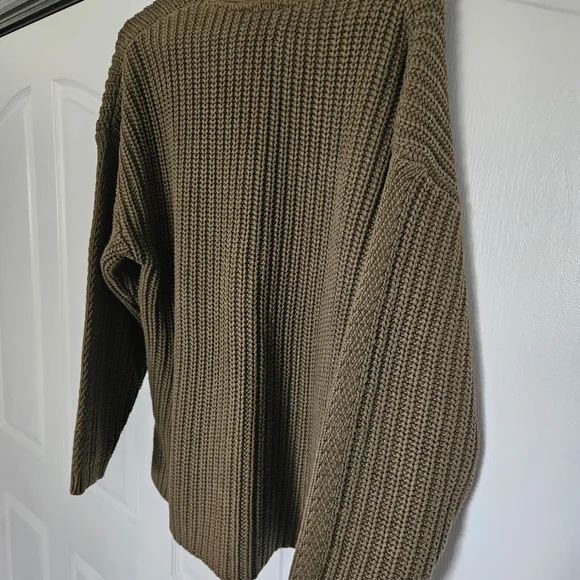 Roots Green Cable Knit Sweater - Picture 3 of 4